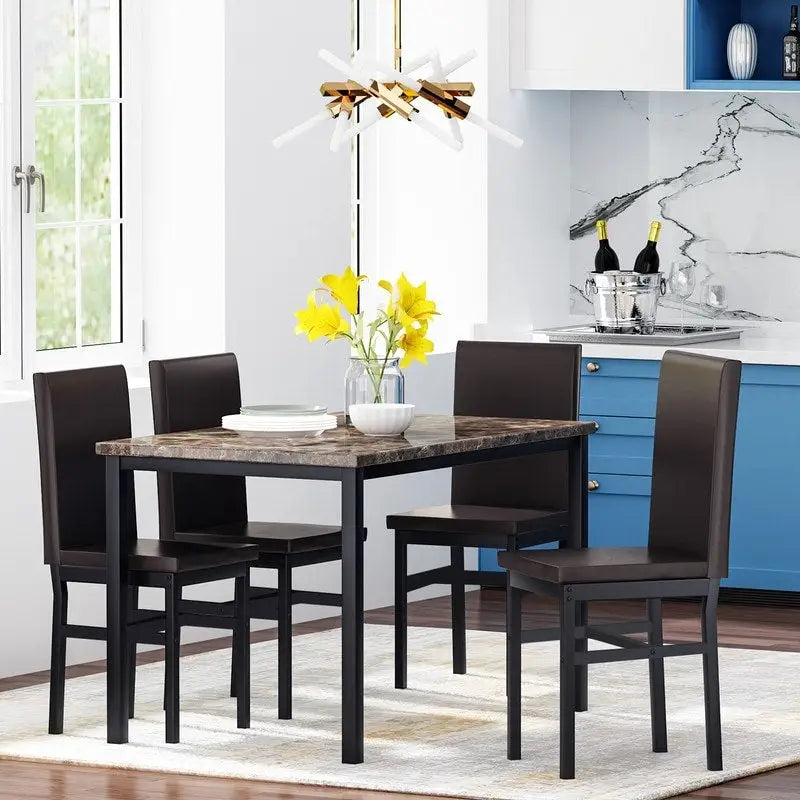 Set da pranzo 5 pezzi in simil marmo con 4 sedie imbottite in pelle PU