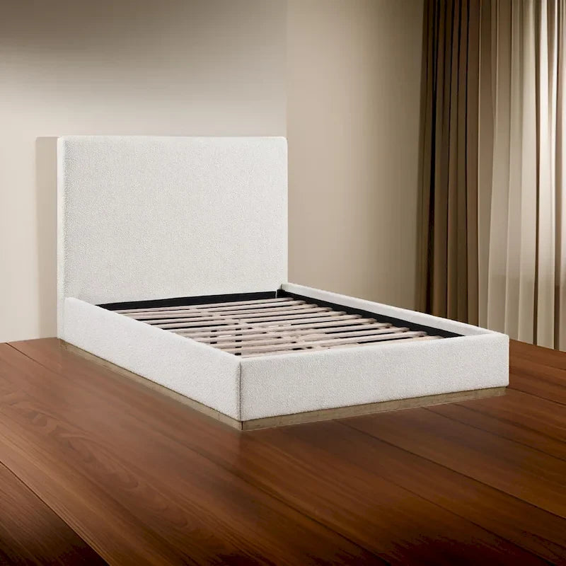 Letto King Size, Testiera a Pannello Imbottita, Base a Zoccolo Dorata, Avorio